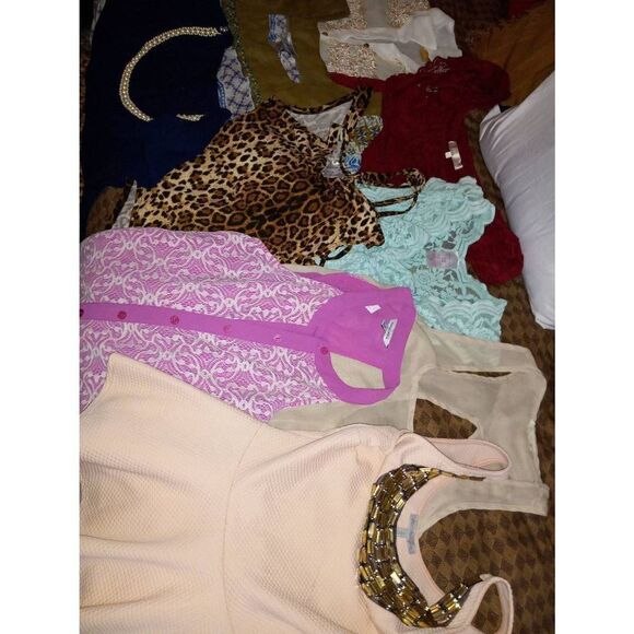 Womens top bundle  - Picture 1 of 16